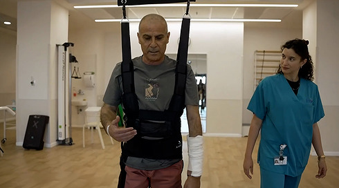 תשעה כדורים למרכז הגוף: ראש העיר עראבה שרד התנקשות ולומד שוב ללכת