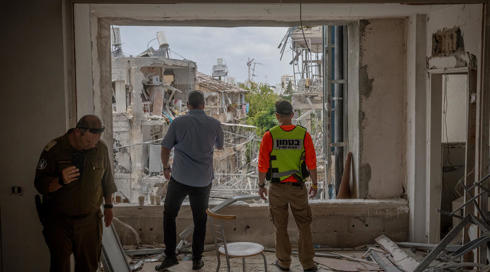 הרס בעיר בת ים בעקבות פגיעת טיל איראני במבצע "עם כלביא", יוני 2025