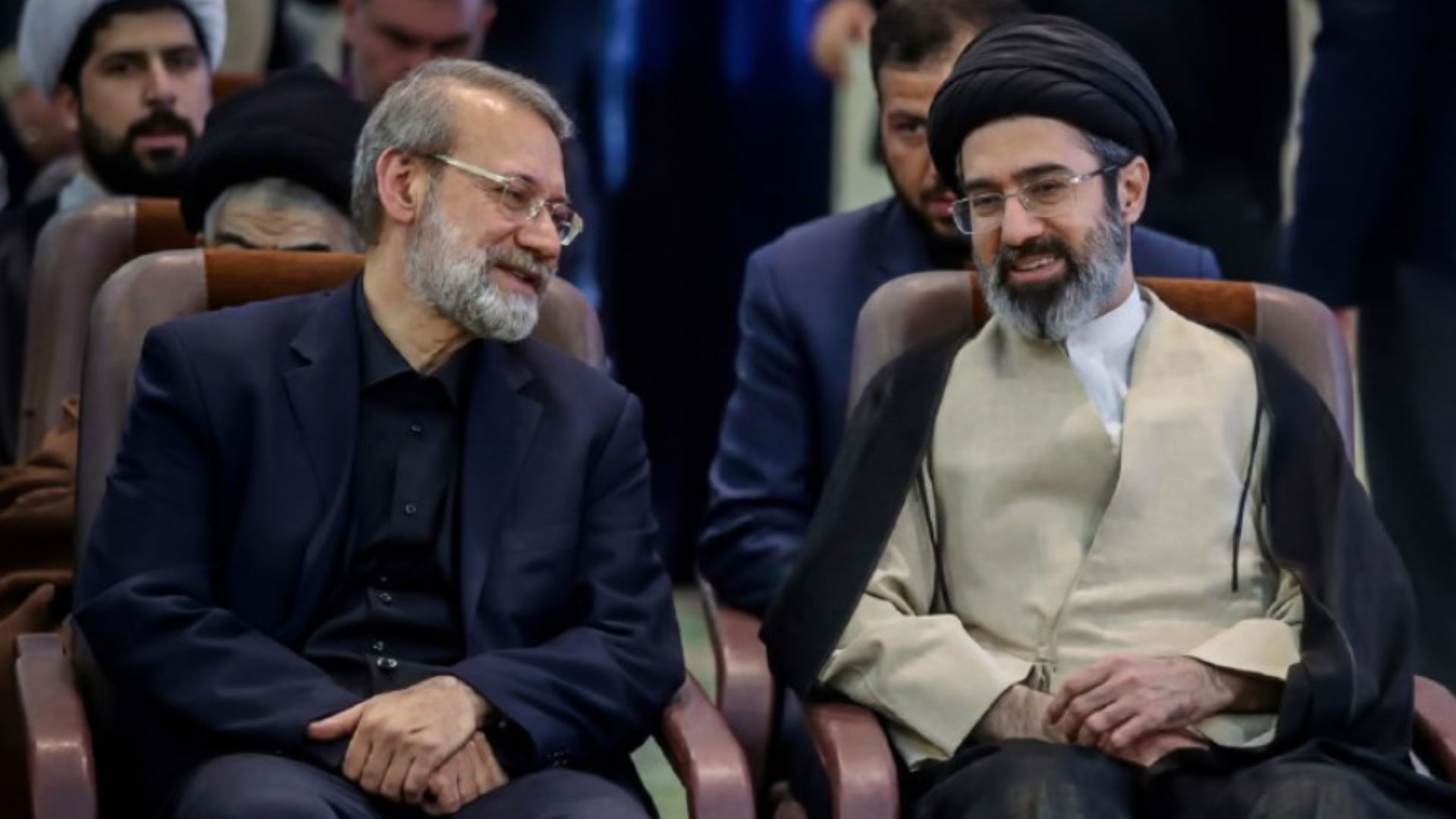 מוג'תבא חמינאי ועלי לאריג'אני, ארכיון