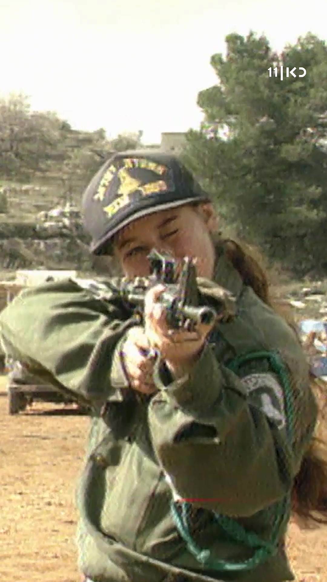 לוחמת | הצצה לפרק 1.כאן 11